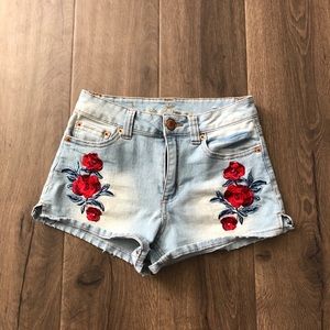 High Rise Almost Famous shorts